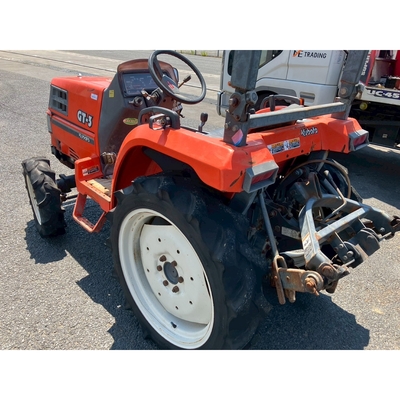 KUBOTA トラクター GT3