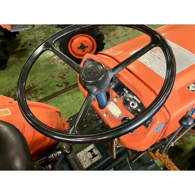 KUBOTA トラクター B7001D