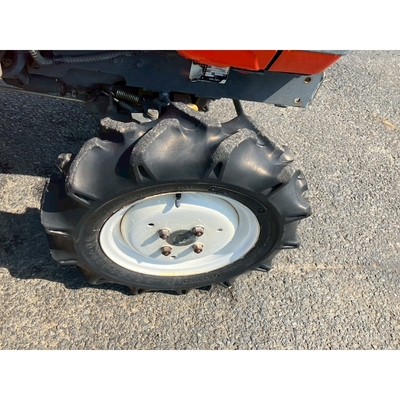 KUBOTA トラクター B72