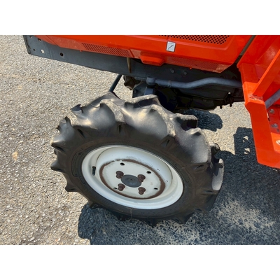 KUBOTA トラクター B40
