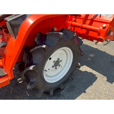 KUBOTA トラクター B40