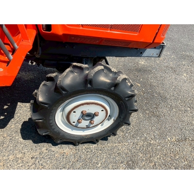 KUBOTA トラクター B40