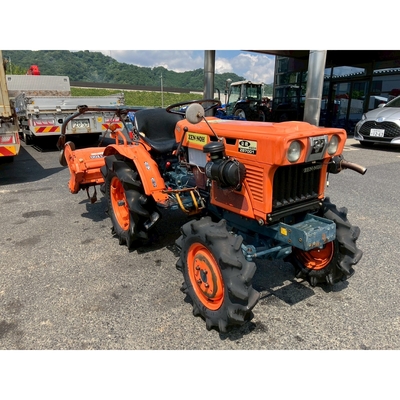 KUBOTA トラクター B7001D