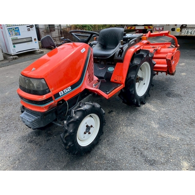 KUBOTA トラクター B52