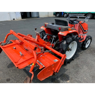 KUBOTA トラクター B52