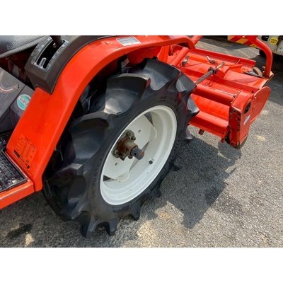 KUBOTA トラクター B52