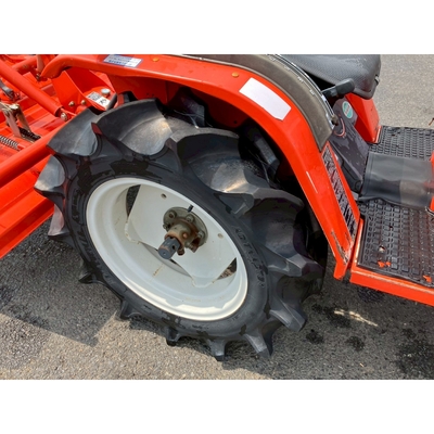 KUBOTA トラクター B52