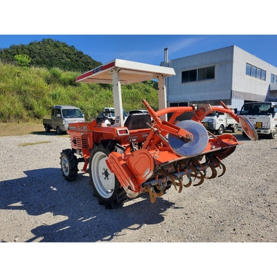 KUBOTA トラクター L1-195D
