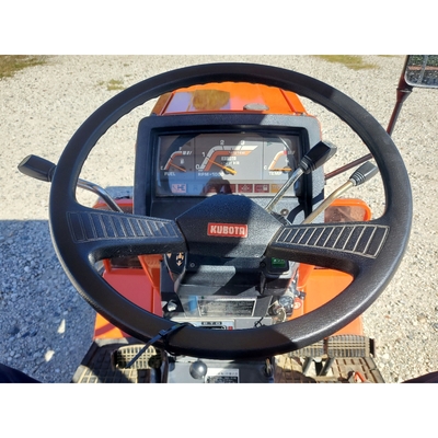 KUBOTA トラクター L1-195D