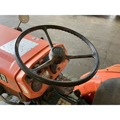 KUBOTA トラクター B7001