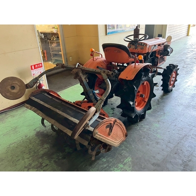 KUBOTA トラクター B7001