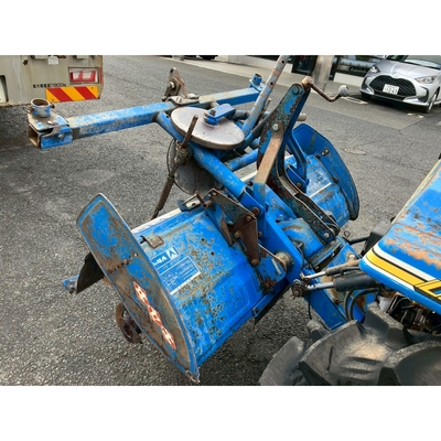 ISEKI トラクター TU175