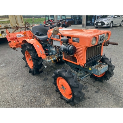 KUBOTA トラクター B7001