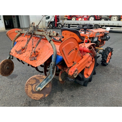 KUBOTA トラクター B7001