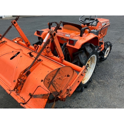 KUBOTA トラクター  B1-16D