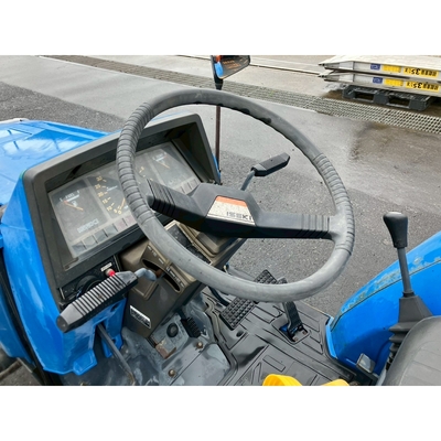 ISEKI トラクター TA215F