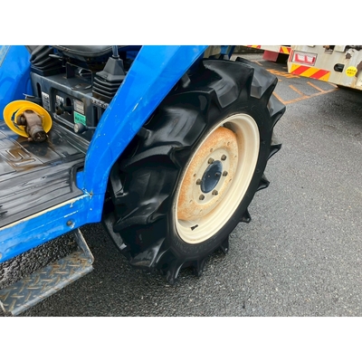 ISEKI トラクター TA215F