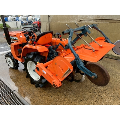 KUBOTA トラクター B1402D
