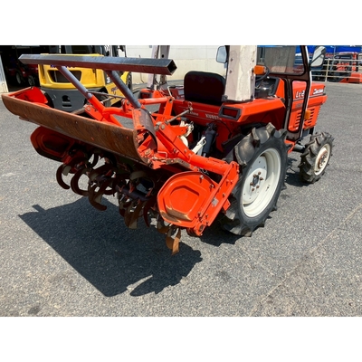 KUBOTA トラクター L1-215D