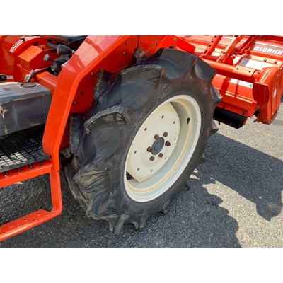 KUBOTA トラクター L1-215D