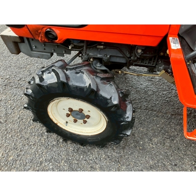 KUBOTA トラクター GB200