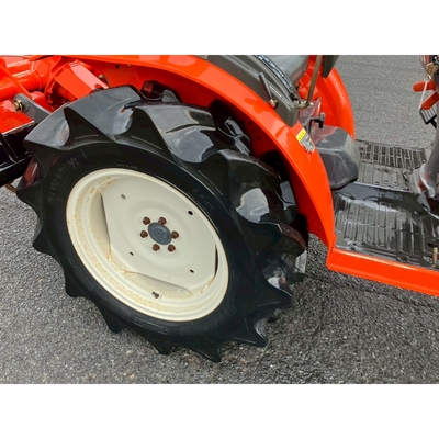 KUBOTA トラクター GB200