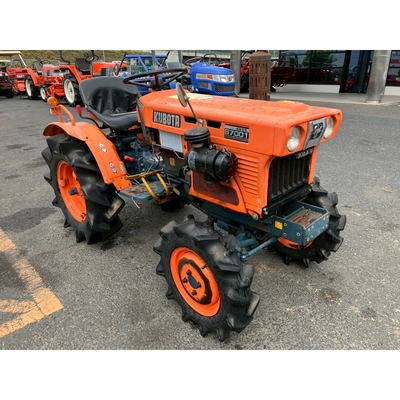 KUBOTA トラクター B7001
