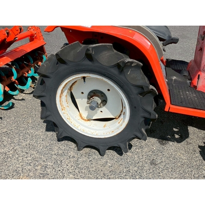 KUBOTA トラクター B52