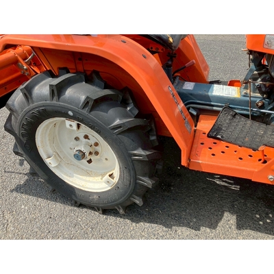 KUBOTA トラクター B1402D