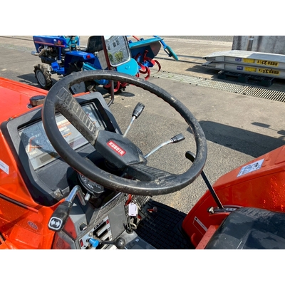 KUBOTA トラクター L1-215S
