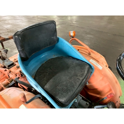 KUBOTA トラクター B7001
