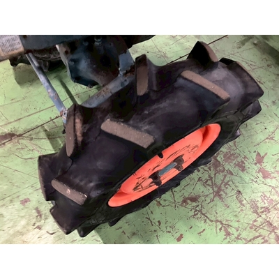 KUBOTA トラクター B7001