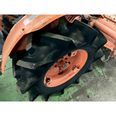 KUBOTA トラクター B7001