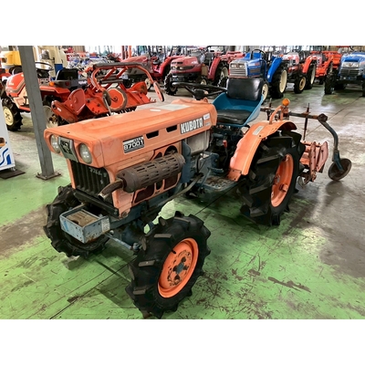 KUBOTA トラクター B7001