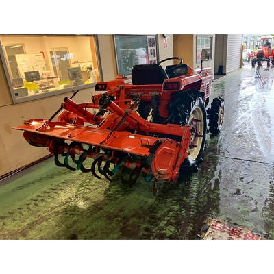 KUBOTA トラクター L1-235D
