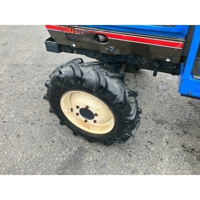 ISEKI トラクター TA263F