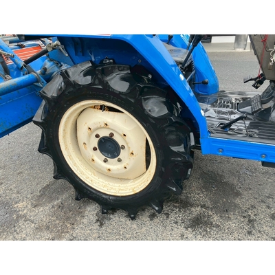 ISEKI トラクター TA263F