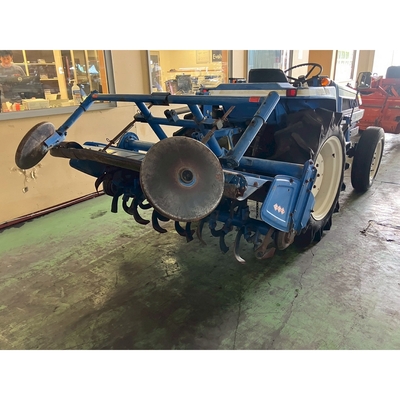 ISEKI トラクター TU240F