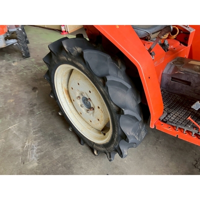 KUBOTA トラクター L1-195D