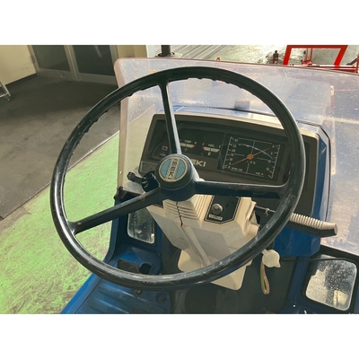 ISEKI トラクター TU220F