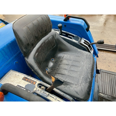 ISEKI トラクター TU205F