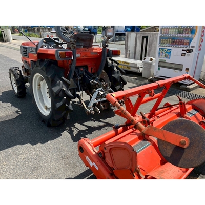 KUBOTA トラクター 