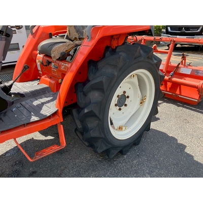KUBOTA トラクター 
