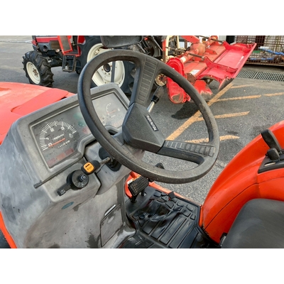 KUBOTA トラクター T22