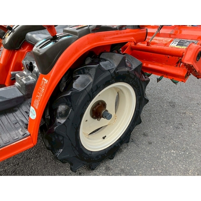 KUBOTA トラクター GB15