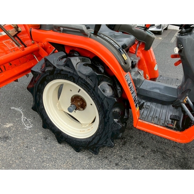 KUBOTA トラクター GB15