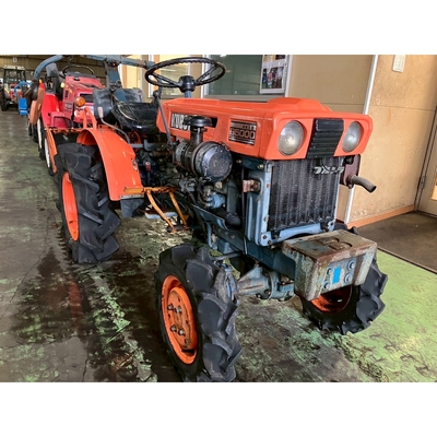 KUBOTA トラクター B5000D