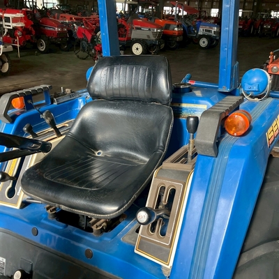 ISEKI トラクター TU200F