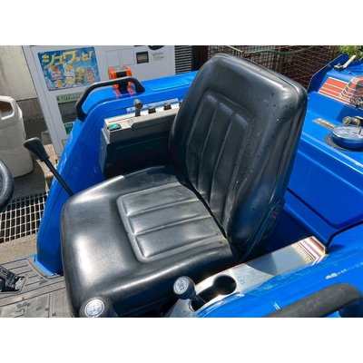 ISEKI トラクター TA235F
