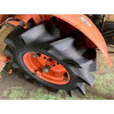 KUBOTA トラクター B6000